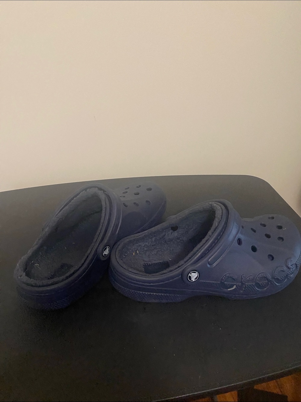 Unisex adults Navy Blue Crocs Slip-On Clog with Fleece Lining
